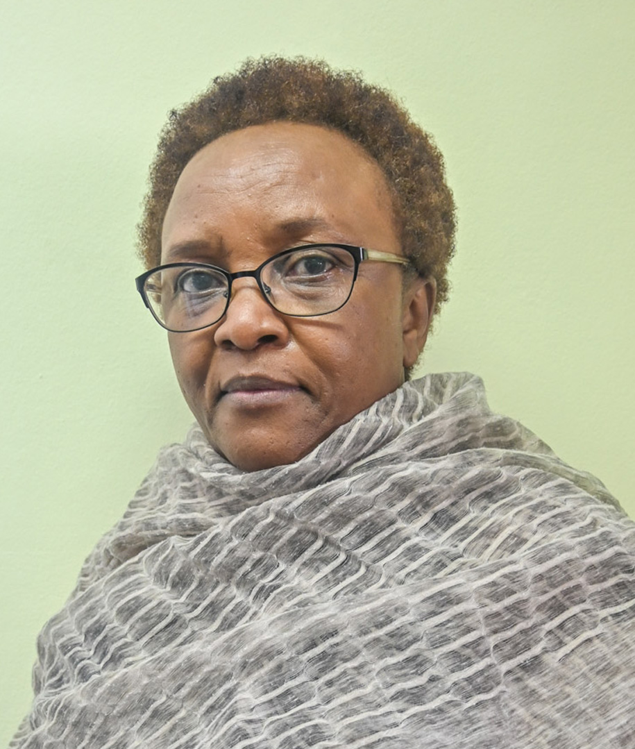 Mrs Mamolise Phakisi